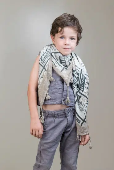 portrait enfant réalisé par Hélen Cubino photographe pro à Biscarrosse